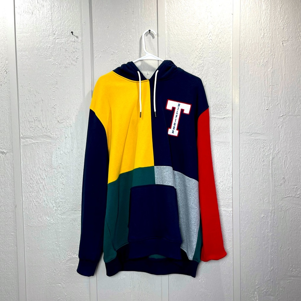 Men’s XXL Tommy Hilfiger Color Block Hoodie